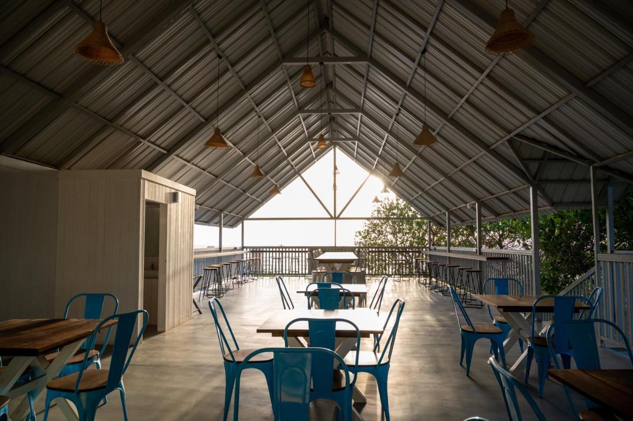 Praveg Beach Resort Daman Lighthouse Beach Eksteriør billede
