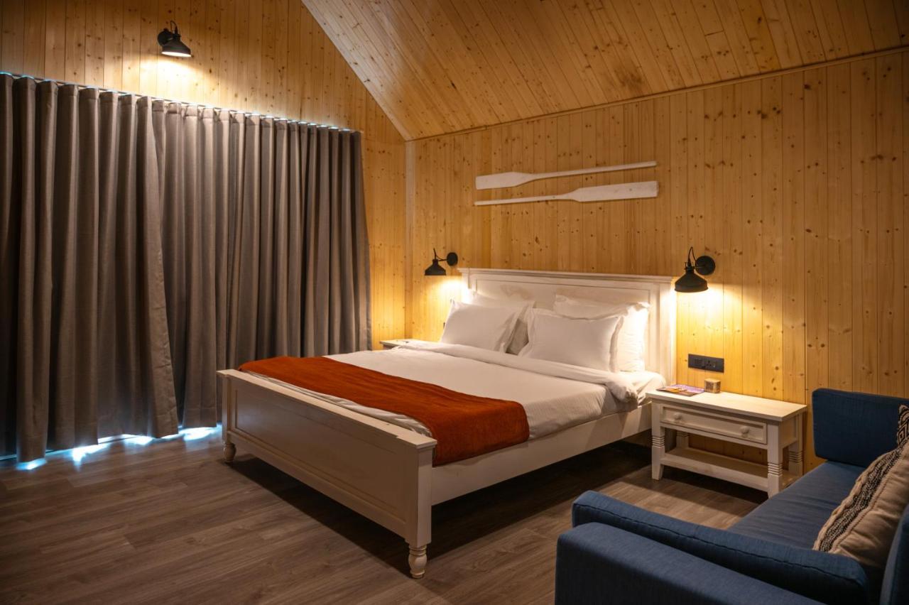 Praveg Beach Resort Daman Lighthouse Beach Eksteriør billede